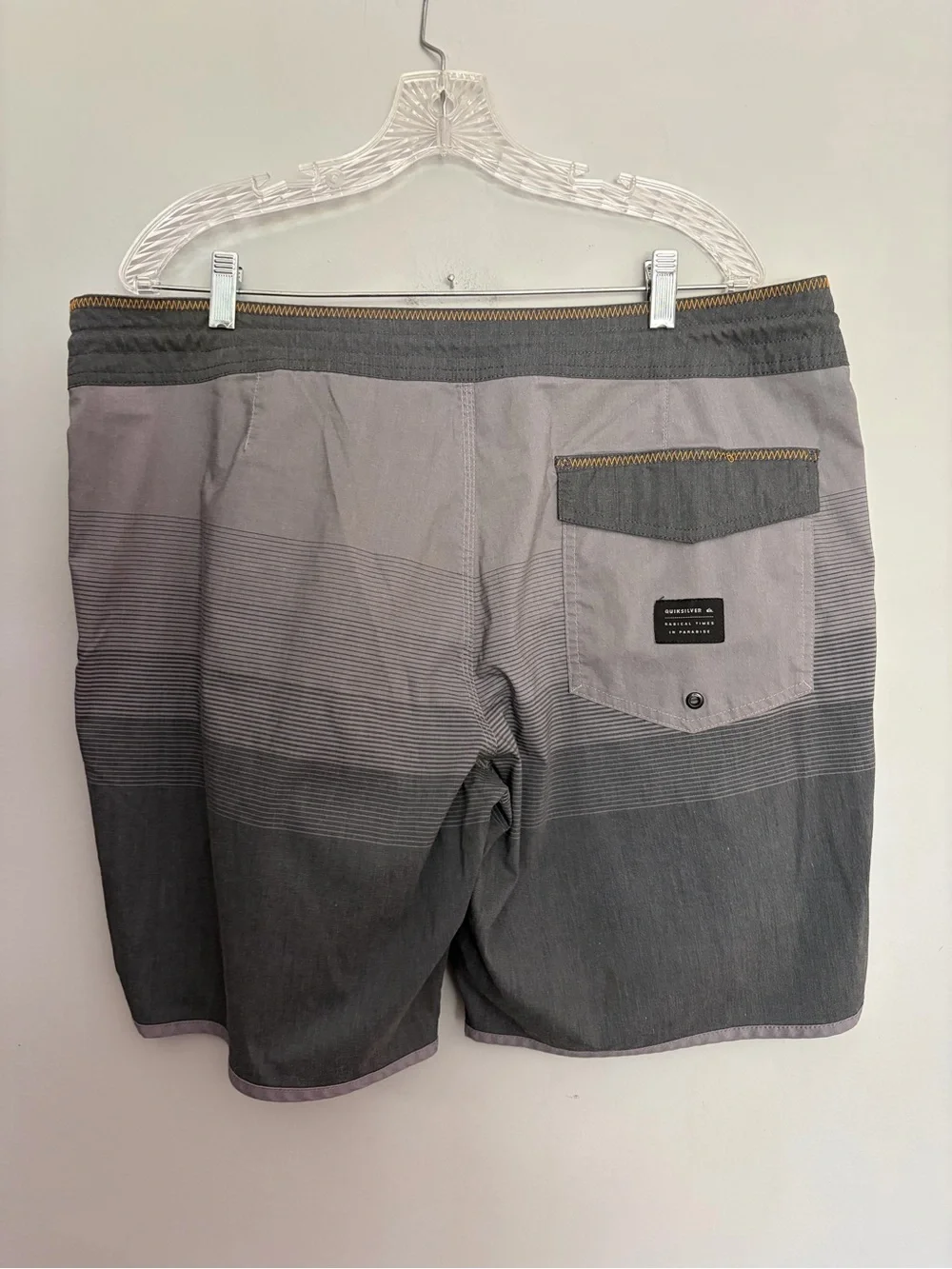 Quiksilver Board Shorts Mens 38 Gray Ombré Swim Trunks Quick Dry Pockets